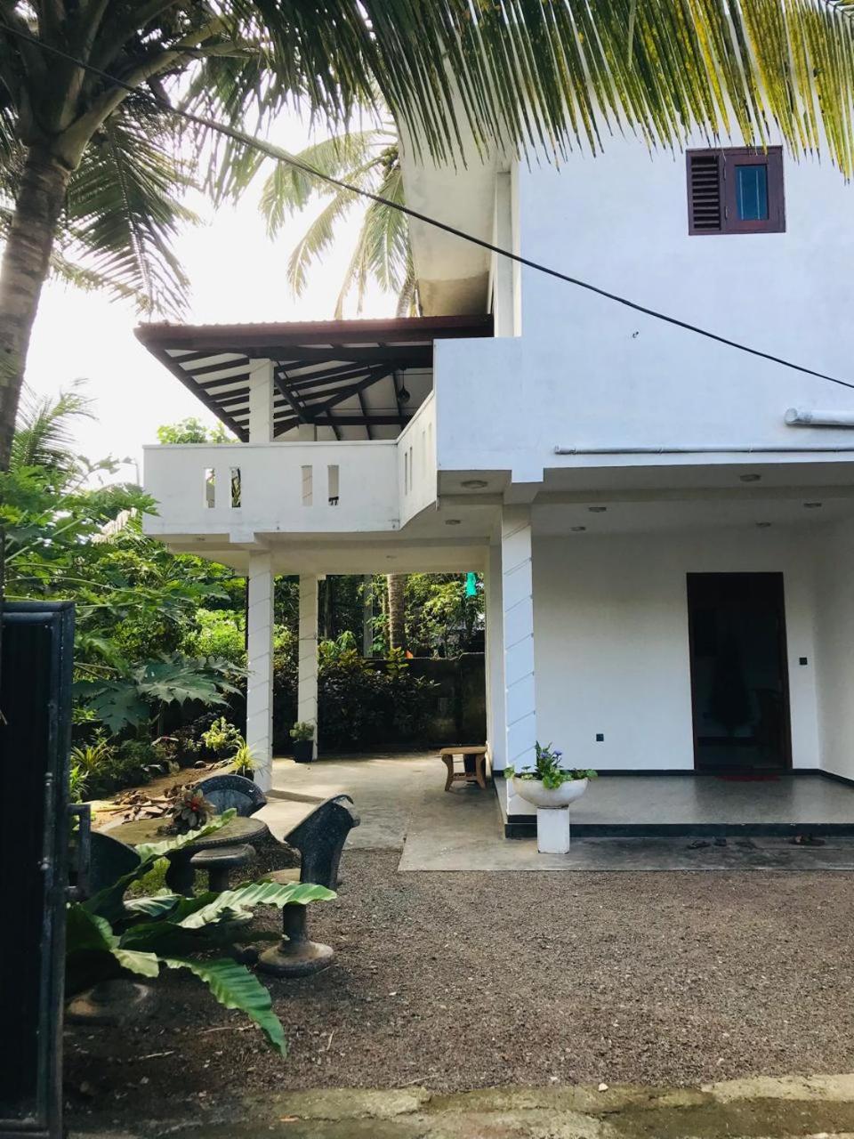 Villa River View *